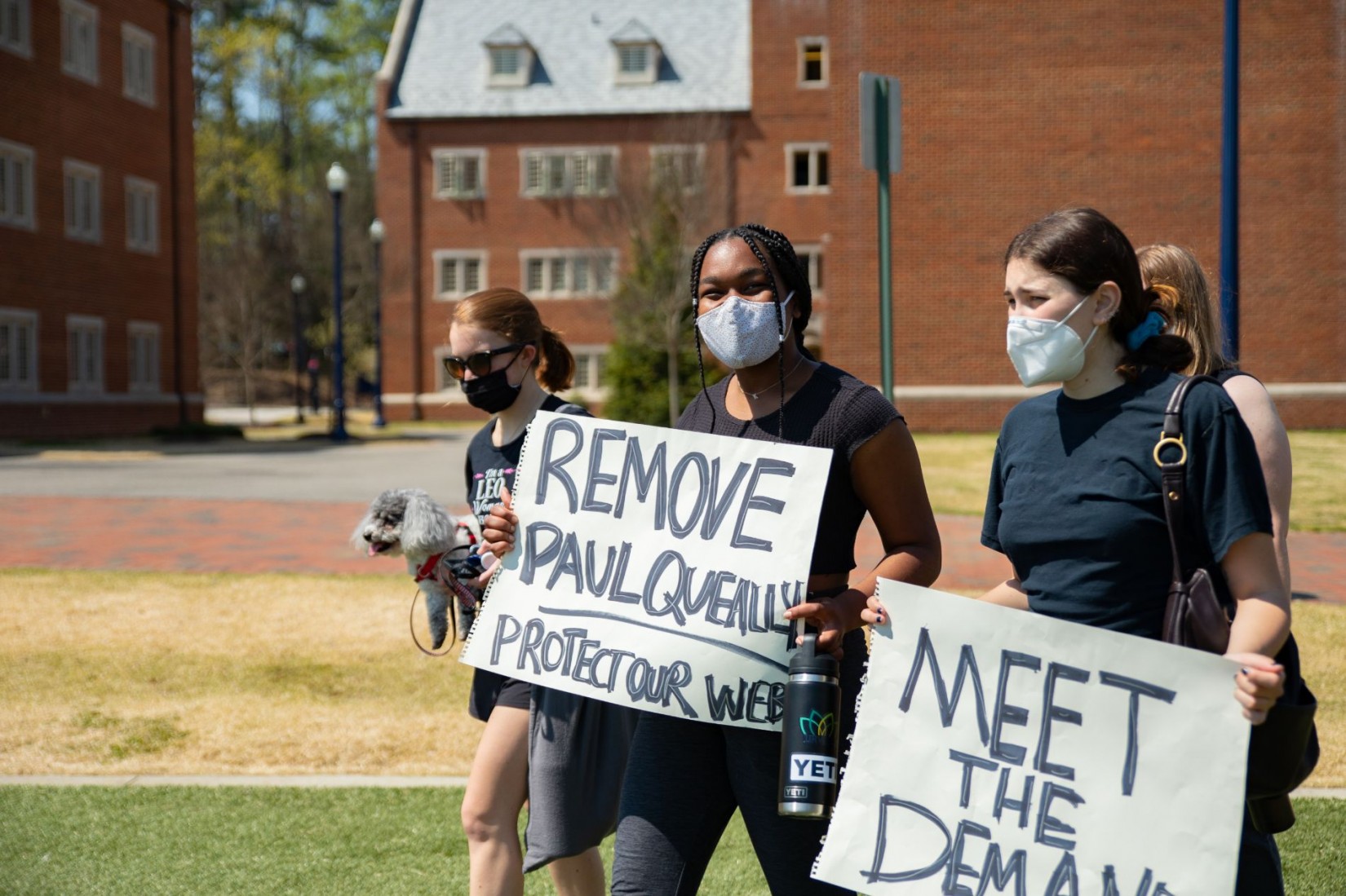 “No Confidence” in Rector of University of Richmond Trustees 1 Students demanded the removal of Queally at a campus protest last week. (Photo: Crixell Matthews/VPM News)