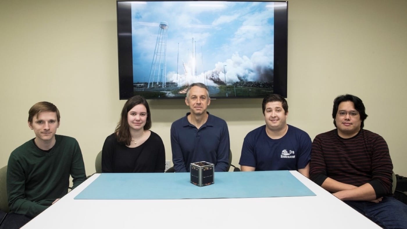 cubesat to ship 04hr da 2