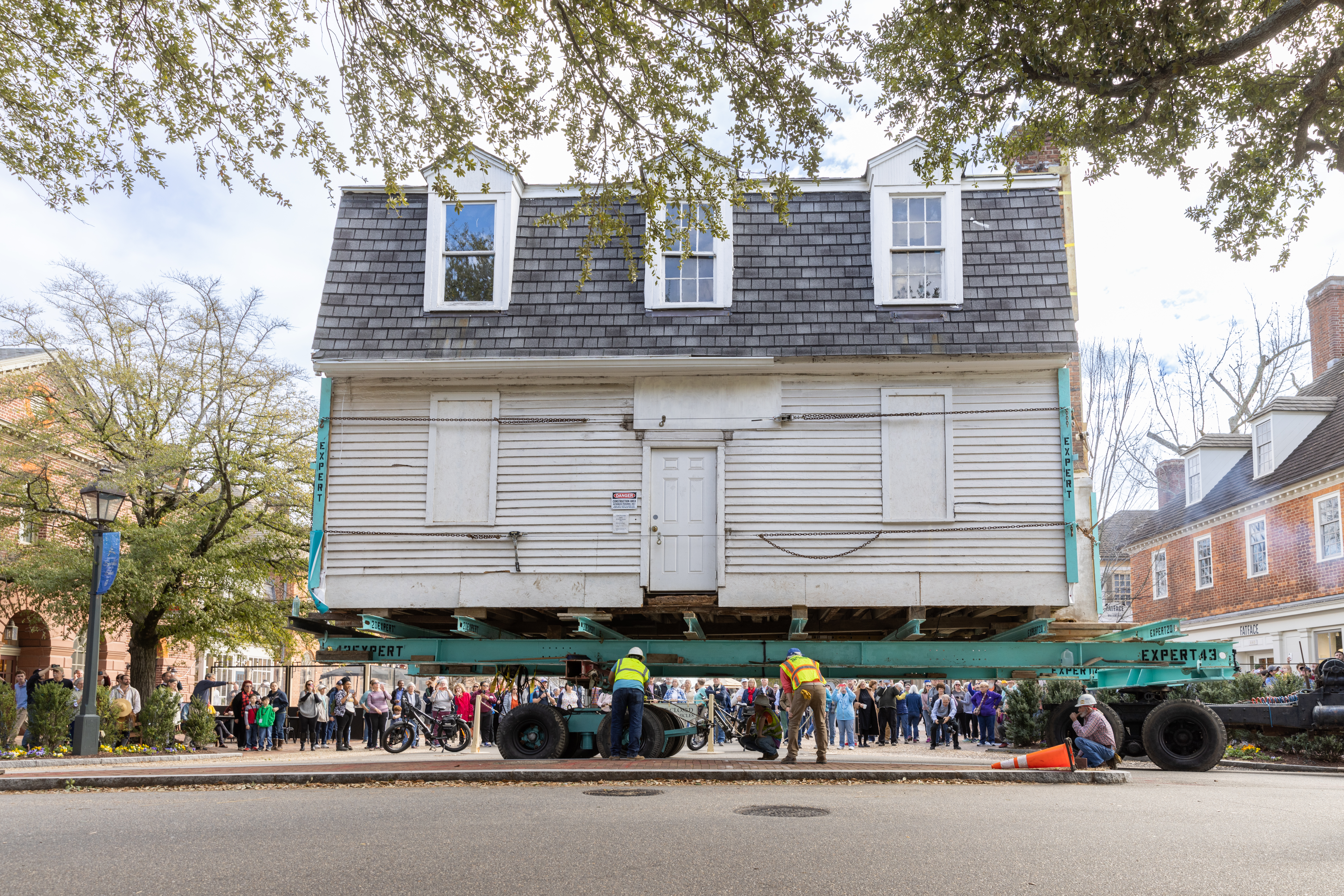 The Bray School Lab is uncovering untold Black American stories 1 Crews moved the Bray School from William & Mary to Colonial Williamsburg in February 2023.