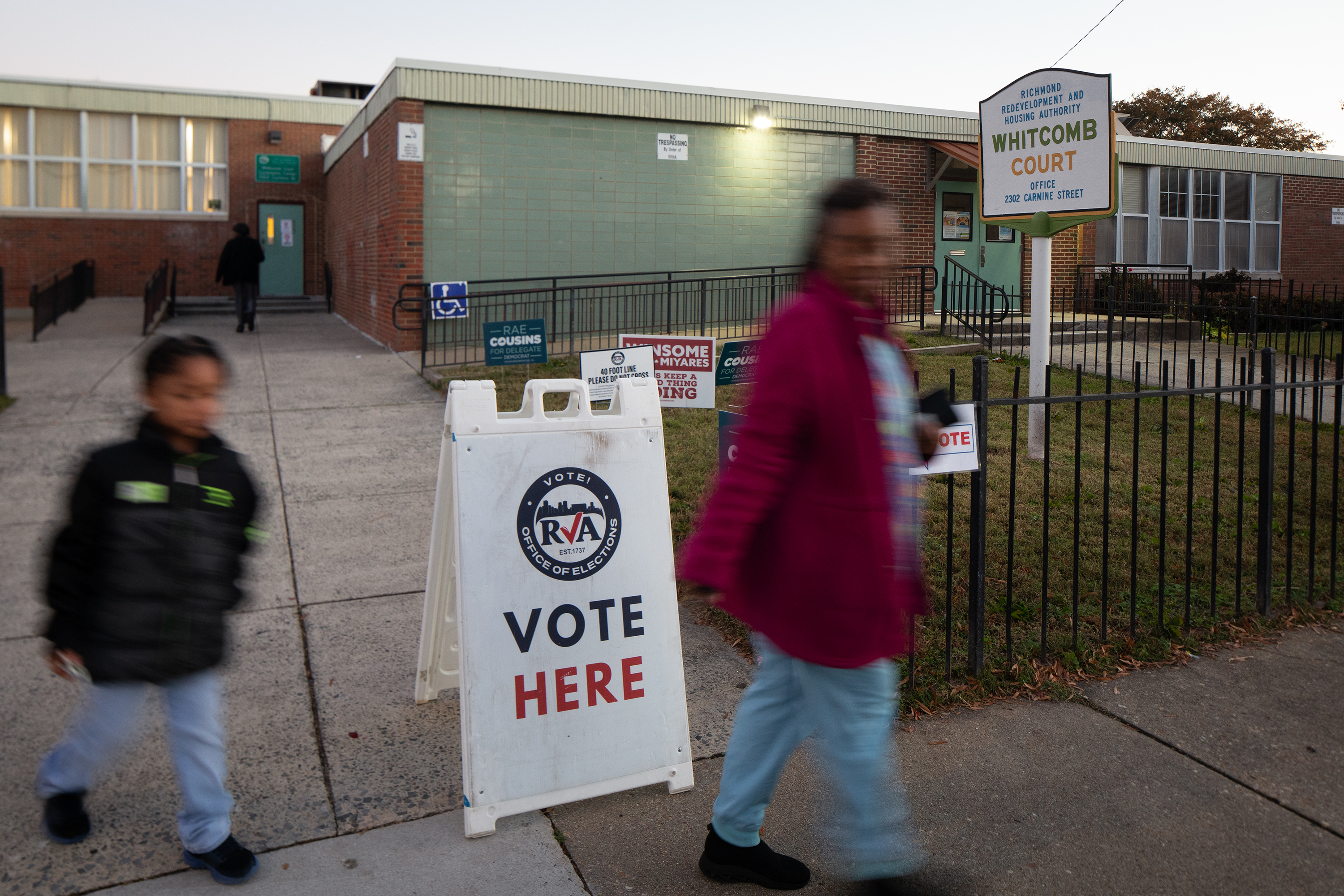 Photo essay: Amid historic election, Virginians long for change