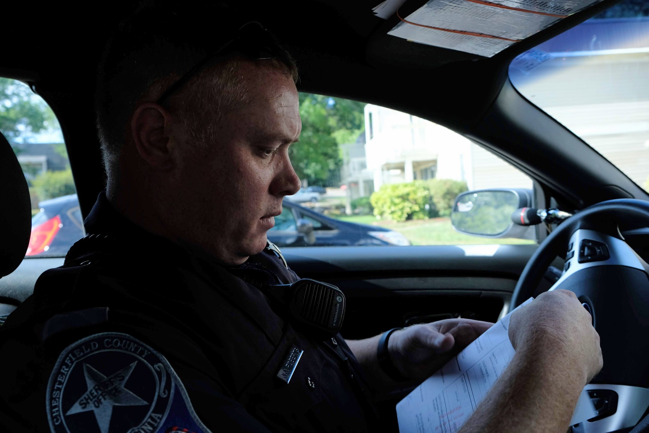 Deputy Roberts estimates he serves around 80 civil court papers a day, and sees a lot of the same faces in the process. (Photo: Ben Paviour/VPM)